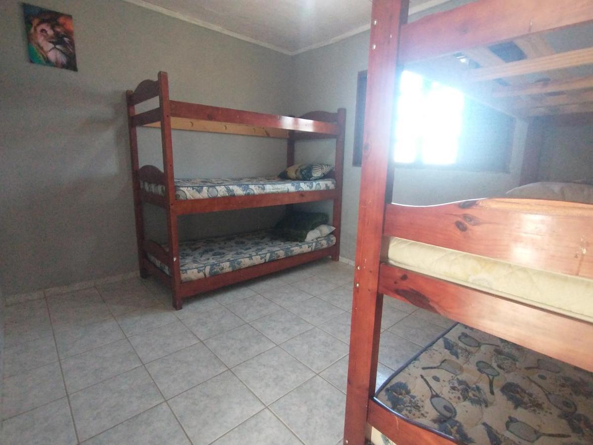 Casa Simples Para Pernoite Aracoiaba da Serra Bagian luar foto
